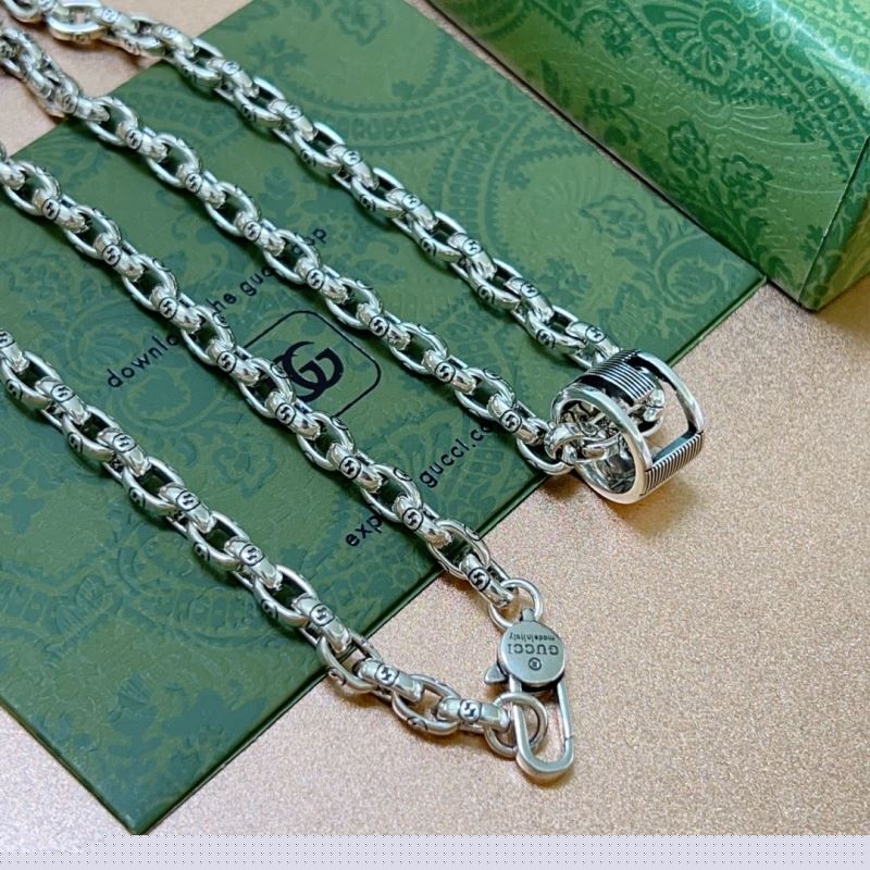 G*u*i necklaces